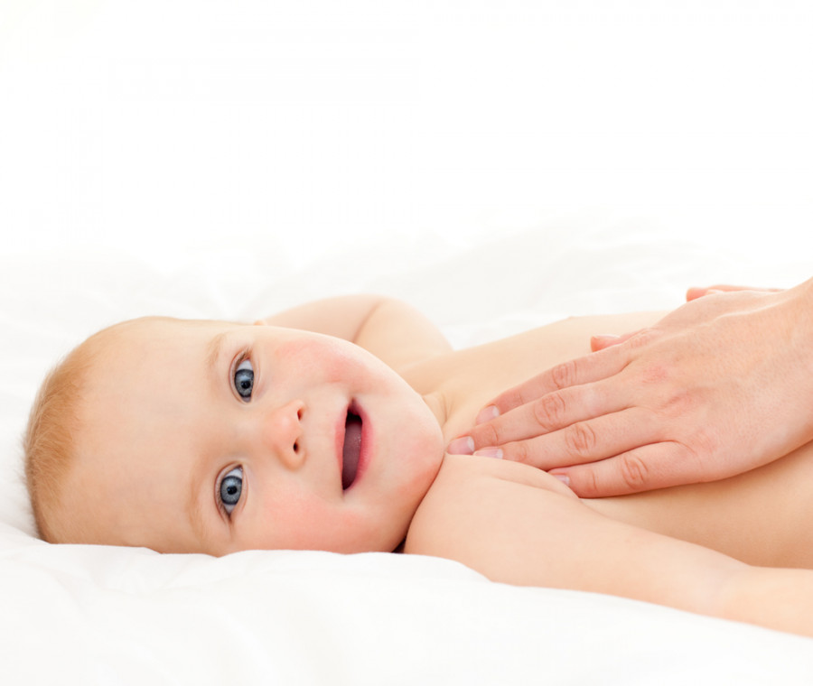 Come prendersi cura della pelle del neonato