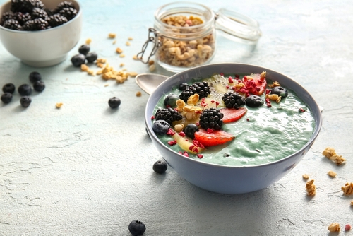 Superfood e Vitamine: Alleati Preziosi per il Cambio di Stagione