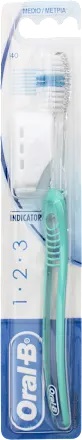 ORALB 123 INDICATOR SPAZZOLINO MANUALE SETOLE 35 MEDIE - farmaciabianca.it