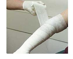 BENDA MEDICATA ELASTICA PRONTOZINK CUM CON OSSIDO DI ZINCO 10X500CM - farmaciabianca.it